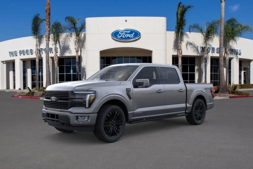 2025 Ford F-150 Platinum photo 1