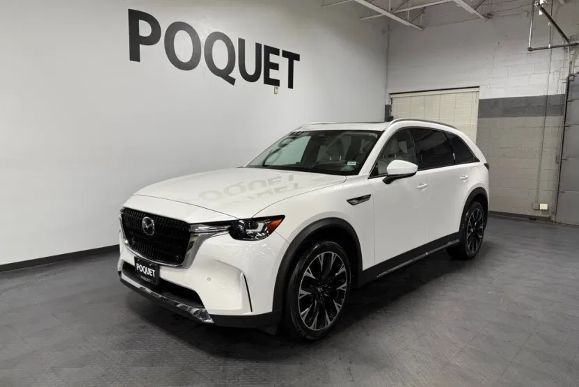 2024 Mazda CX-90 Premium photo 1