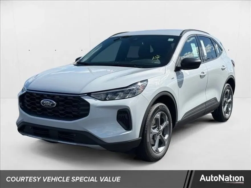 2025 Ford Escape ST-Line photo 1
