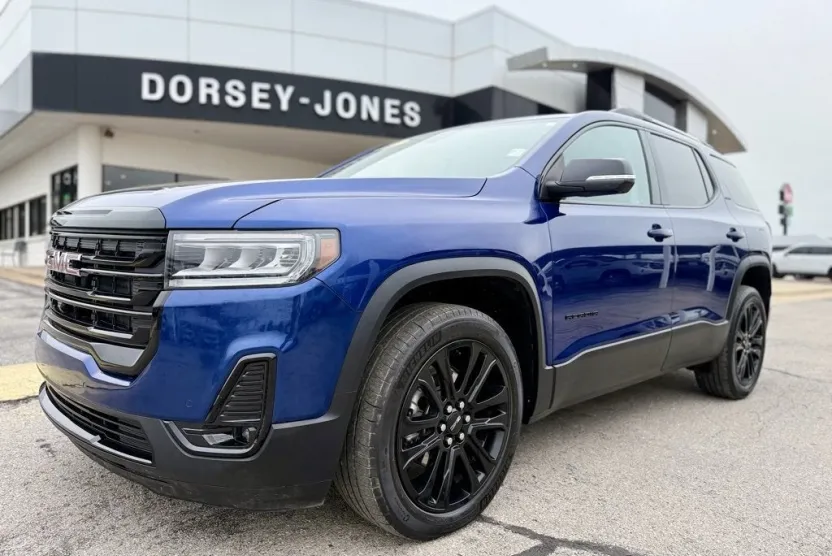 2023 Gmc Acadia SLT photo 1