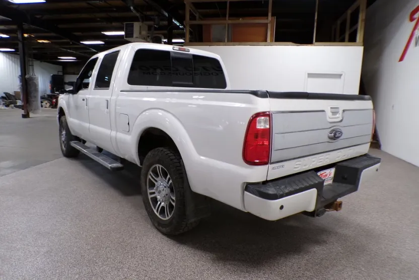 2015 Ford F-250 Lariat photo 1