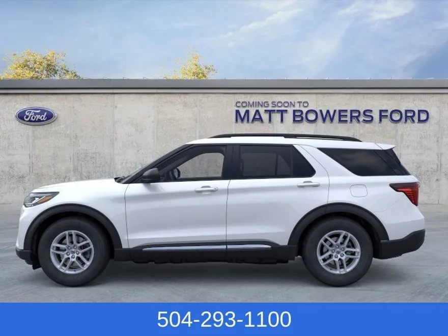2025 Ford Explorer photo 1