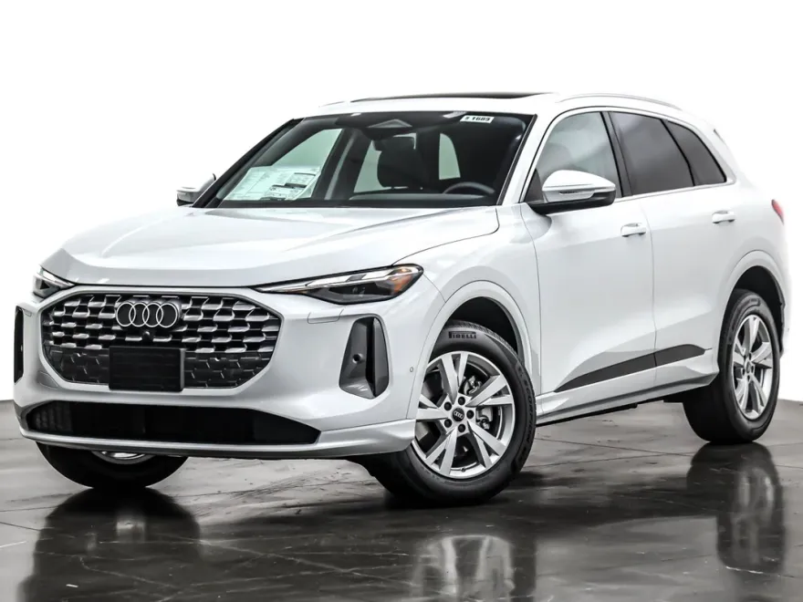 2025 Audi Q5 Premium TFSI photo 1