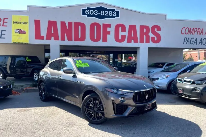 2019 Maserati Levante GranSport photo 1