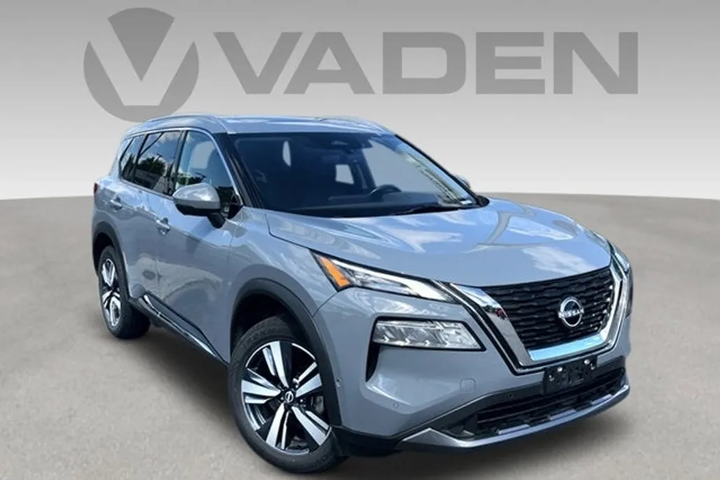 2023 Nissan Rogue SL photo 1