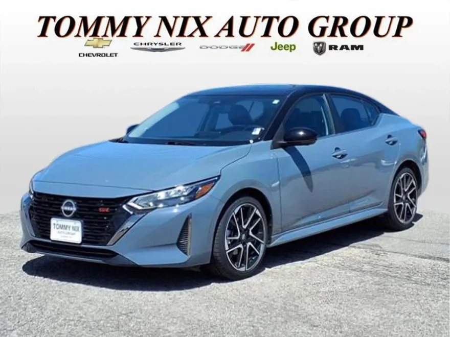 2024 Nissan Sentra SR photo 1