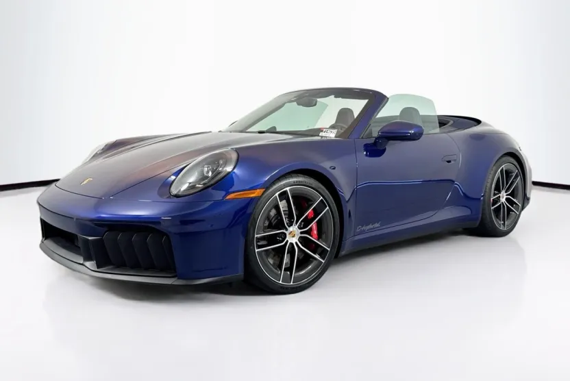 2025 Porsche 911 GTS photo 1
