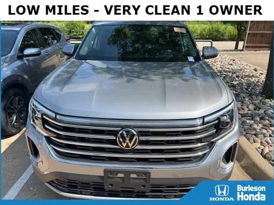 2024 Volkswagen Atlas SE Technology photo 1