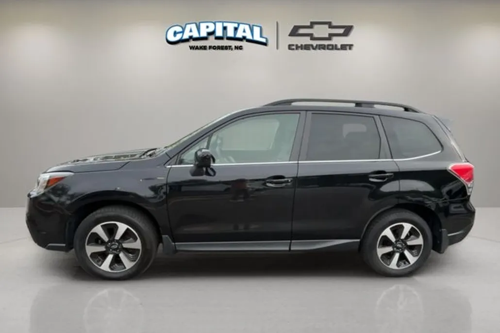 2017 Subaru Forester 2.5i Limited photo 1