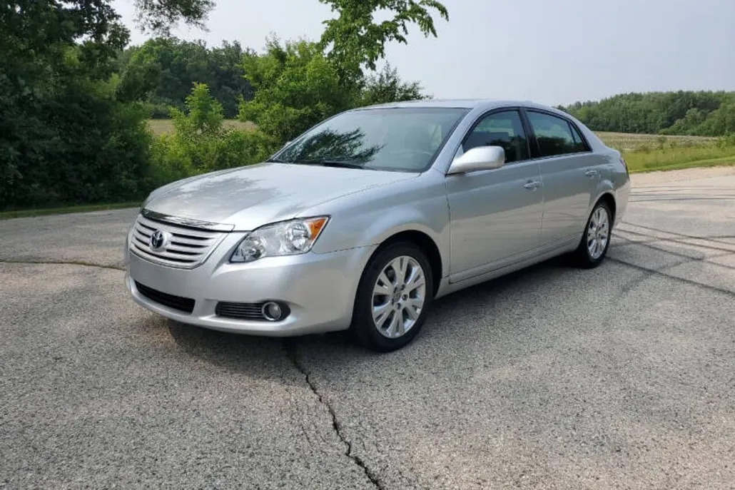 2008 Toyota Avalon Touring photo 1