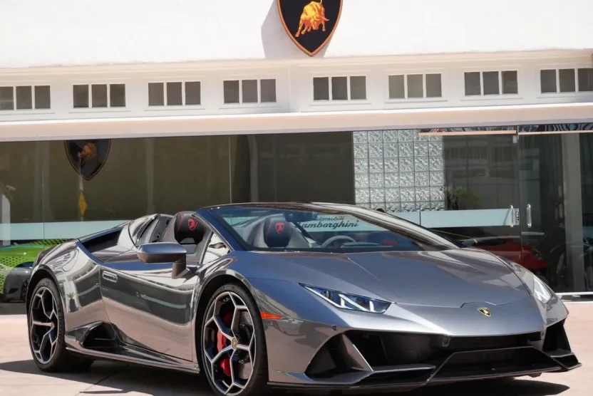 2020 Lamborghini Huracan Evo Spyder photo 1
