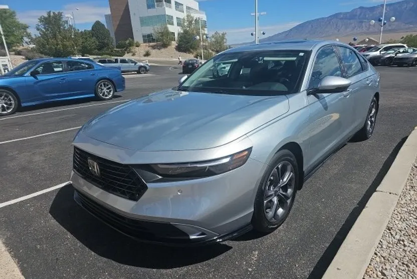 2024 Honda Accord Hybrid EX-L photo 1
