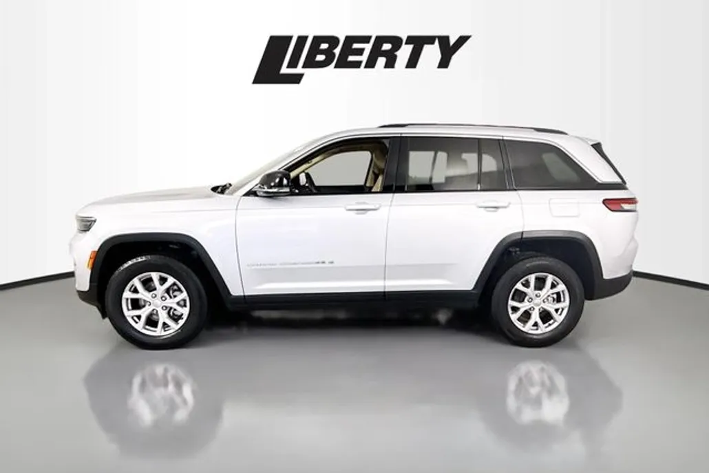 2022 Jeep Grand Cherokee Limited photo 1