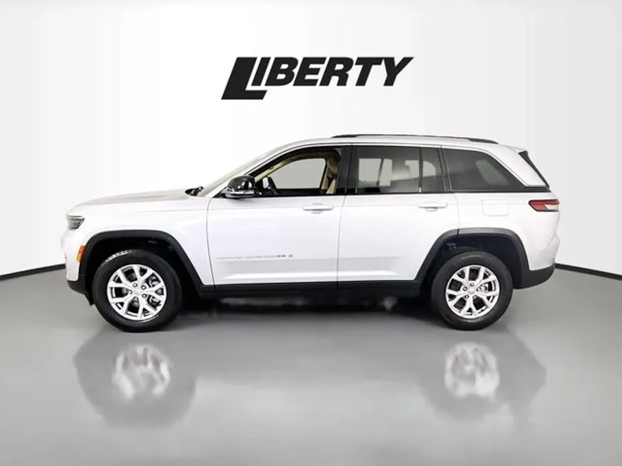 2022 Jeep Grand Cherokee Limited photo 1