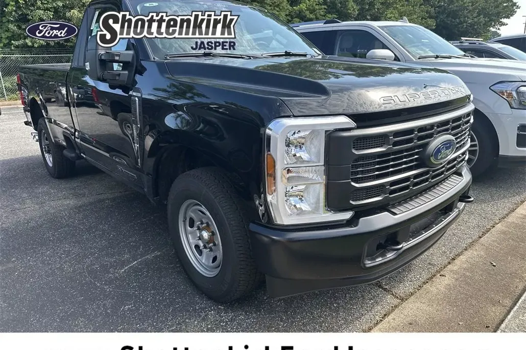 2025 Ford F-350 XL photo 1