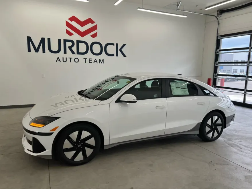 2025 Hyundai Ioniq 6 SE photo 1