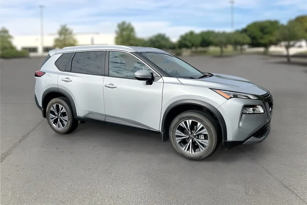 2023 Nissan Rogue SV photo 1
