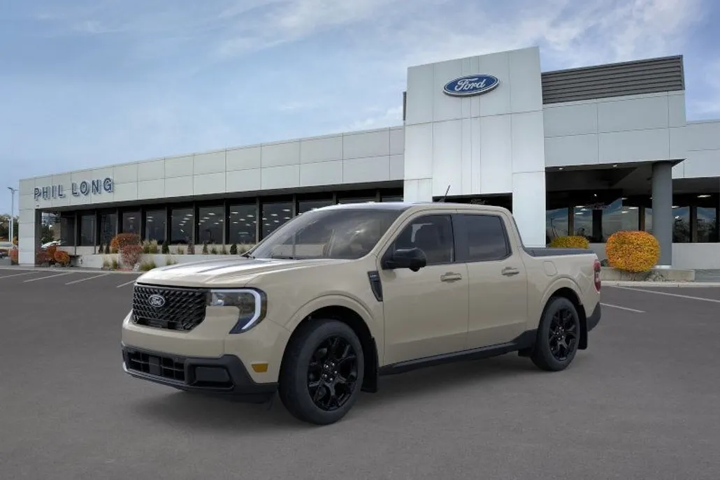 2025 Ford Maverick Lariat photo 1
