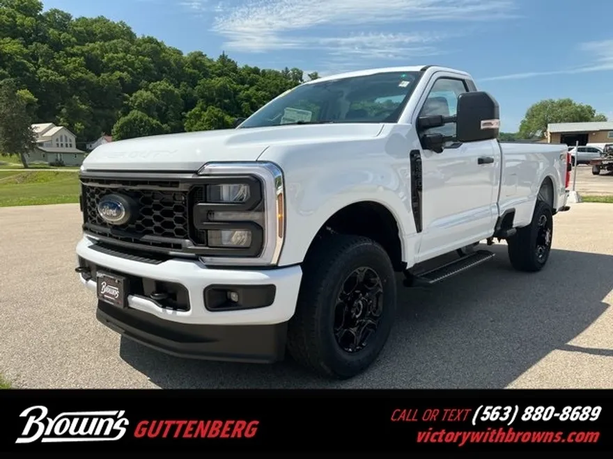 2025 Ford F-350 XL photo 1