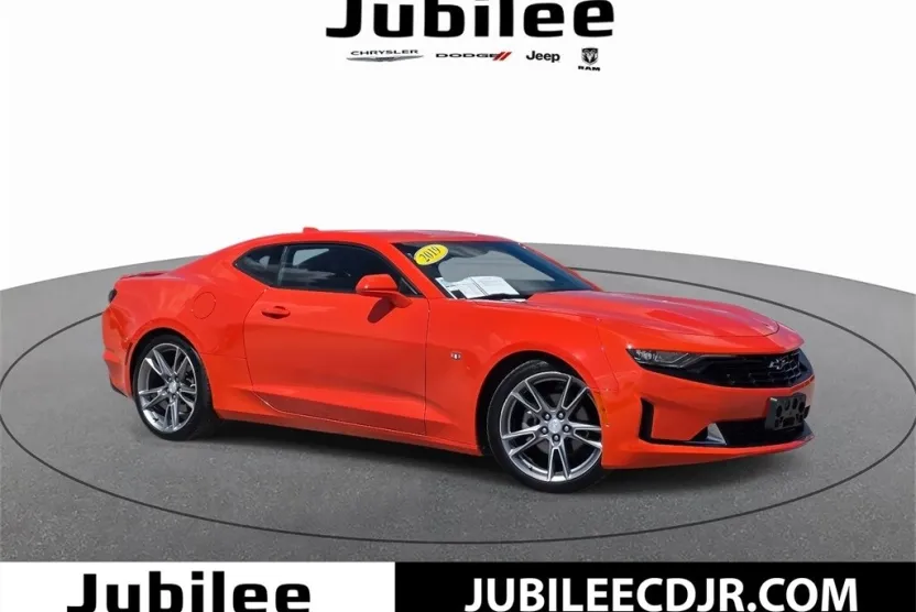 2019 Chevrolet Camaro 2LT 3LT photo 1