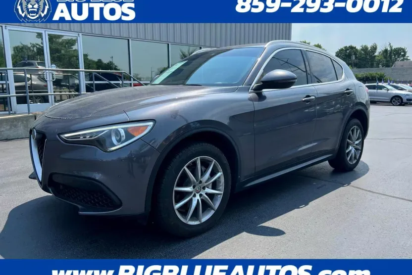 2018 Alfa Romeo Stelvio Ti photo 1