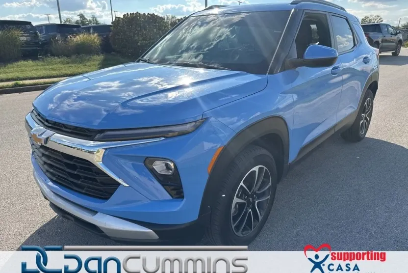 2024 Chevrolet Trailblazer LT photo 1