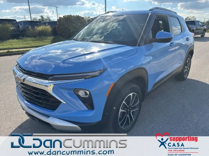 2024 Chevrolet Trailblazer LT photo 1