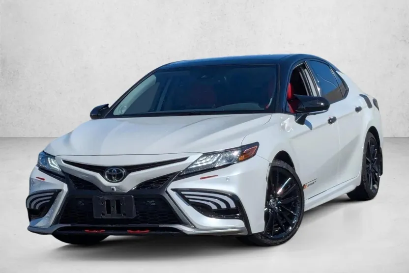 2021 Toyota Camry XSE photo 1