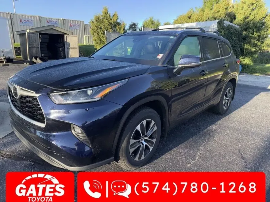 2021 Toyota Highlander XLE Sport photo 1