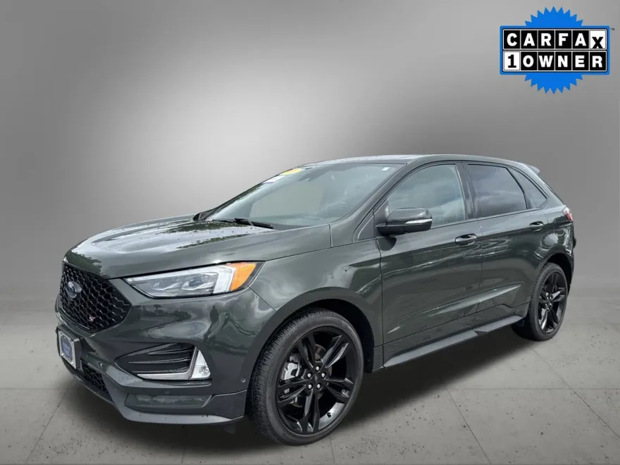 2022 Ford Edge ST photo 1