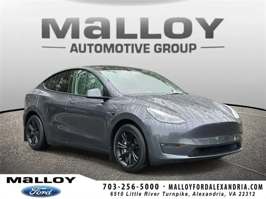 2023 Tesla Model Y Long Range photo 1