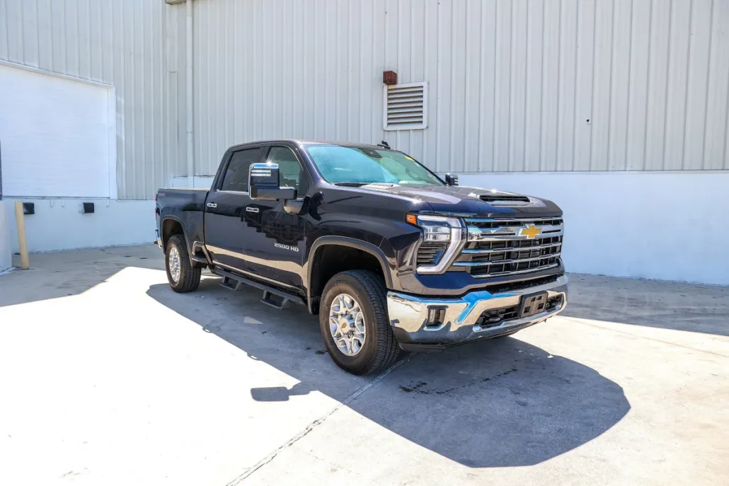2024 Chevrolet Silverado LTZ photo 1