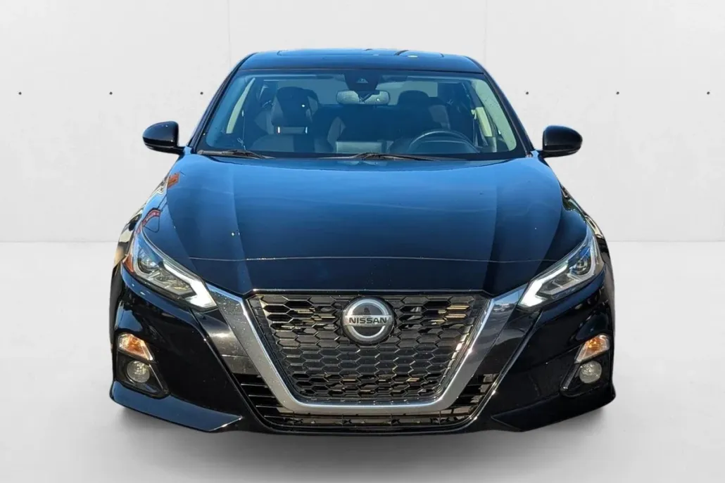 2019 Nissan Altima 2.5 SV photo 1