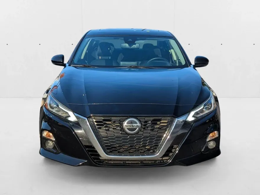 2019 Nissan Altima 2.5 SV photo 1