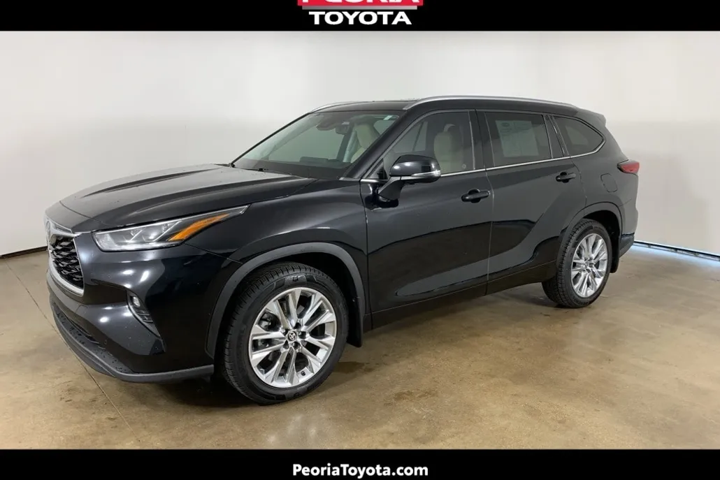 2023 Toyota Highlander Limited photo 1
