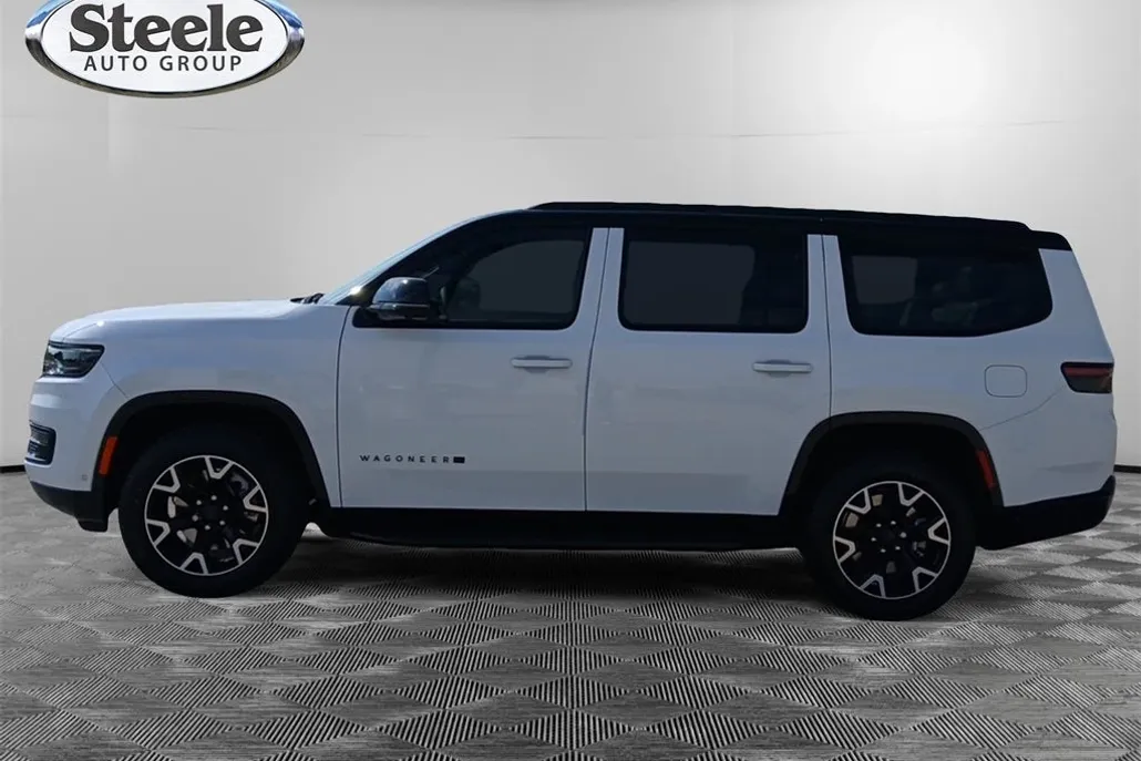 2025 Jeep Wagoneer Overland photo 1