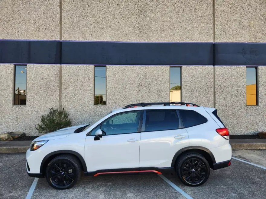 2020 Subaru Forester Sport photo 1