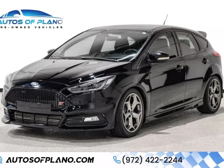 2016 Ford Focus ST photo 1