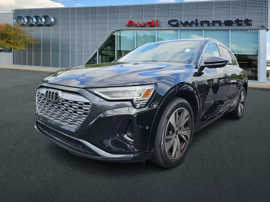 2024 Audi Q8 E-tron Premium Plus photo 1
