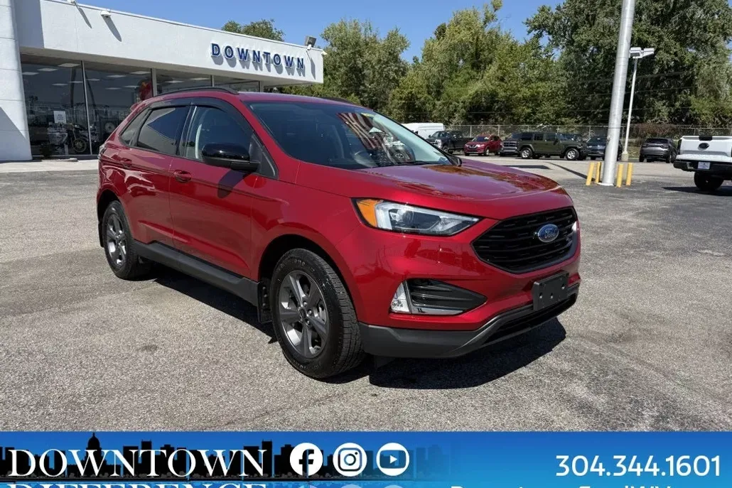 2023 Ford Edge SEL photo 1