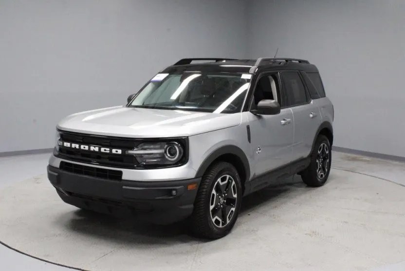 2021 Ford Bronco Sport Outer Banks photo 1