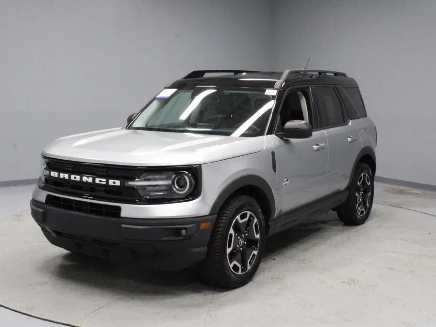 2021 Ford Bronco Sport Outer Banks photo 1