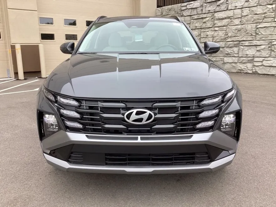 2025 Hyundai Tucson SEL photo 1