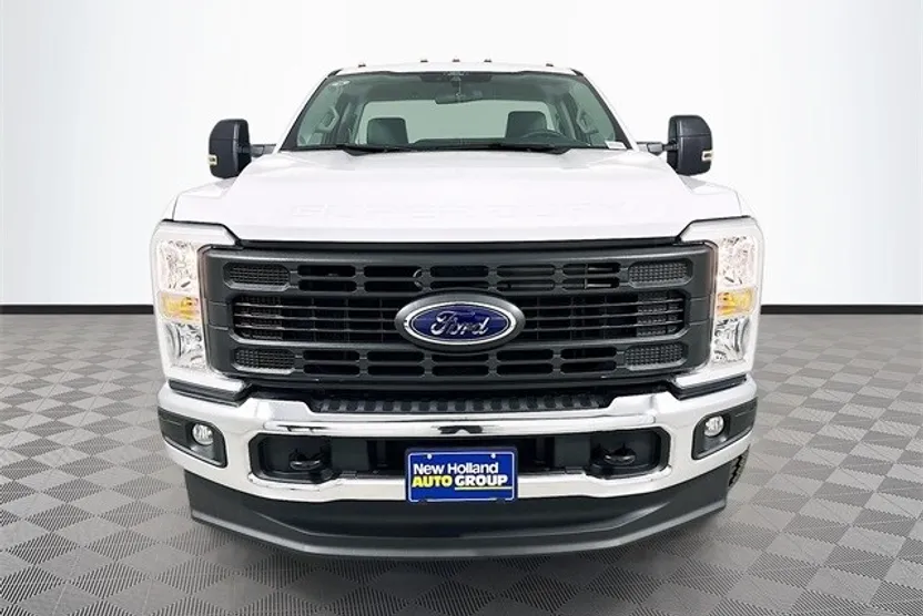 2026 Ford F-350 XL photo 1
