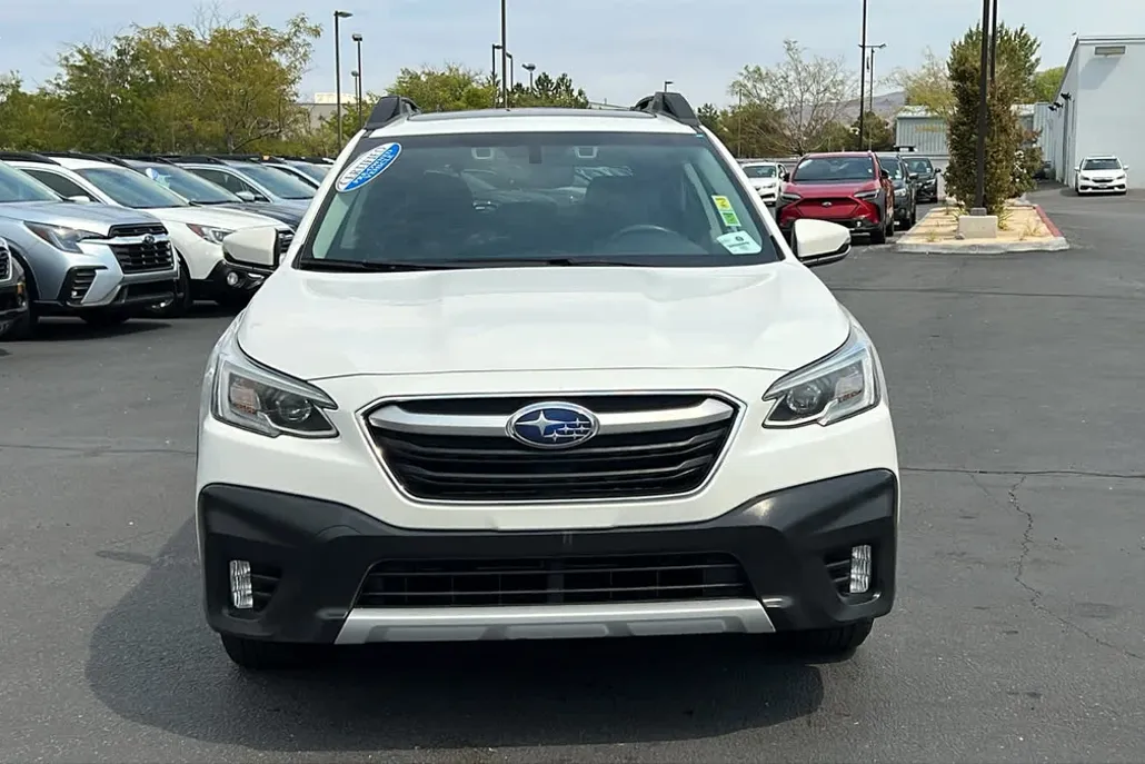 2022 Subaru Outback Limited photo 1