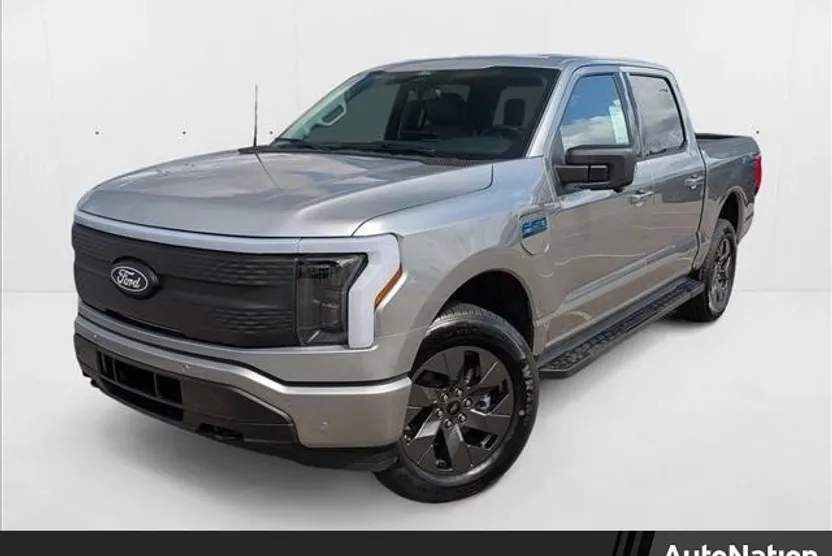 2025 Ford F-150 Lightning photo 1