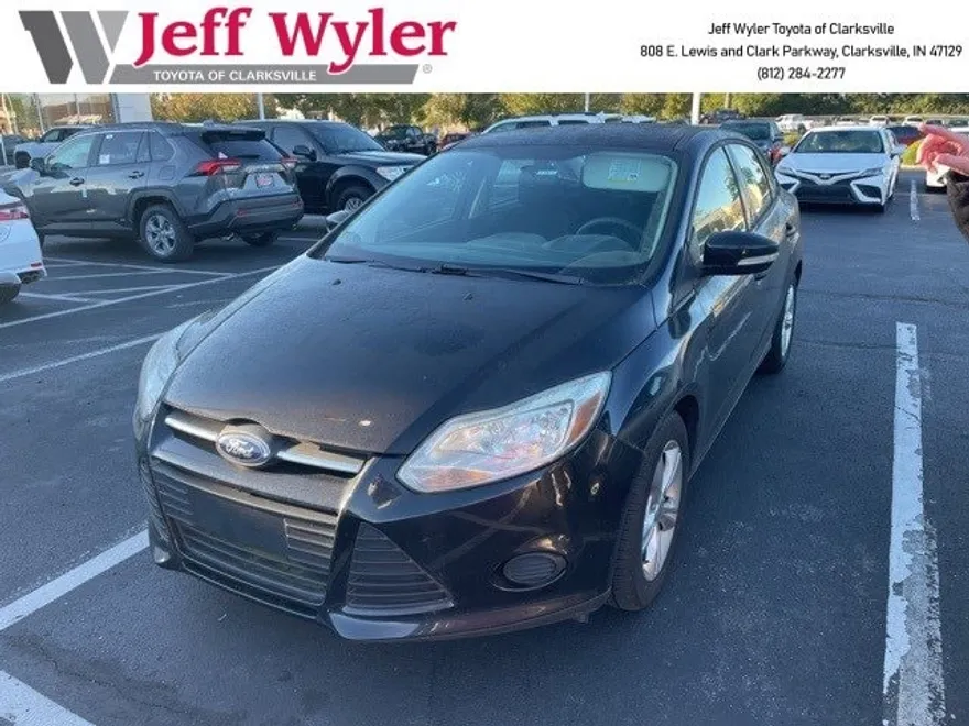 2013 Ford Focus Sedan photo 1