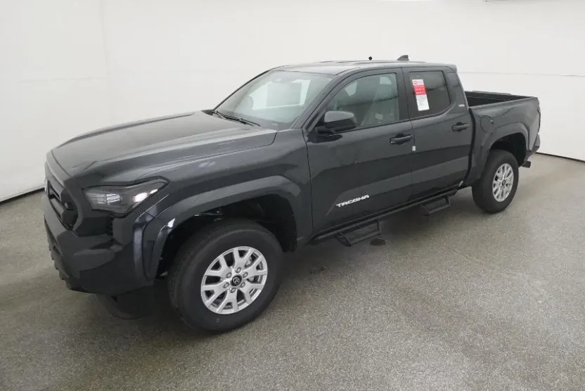 2025 Toyota Tacoma SR5 4x4 Double Cab photo 1