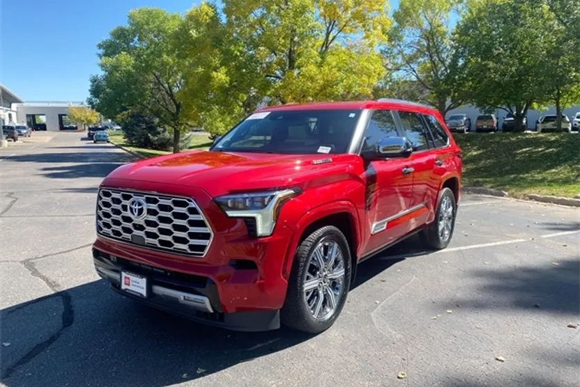 2024 Toyota Sequoia Capstone photo 1