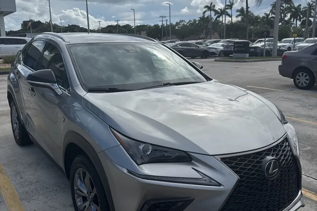 2021 Lexus NX 300 F SPORT photo 1